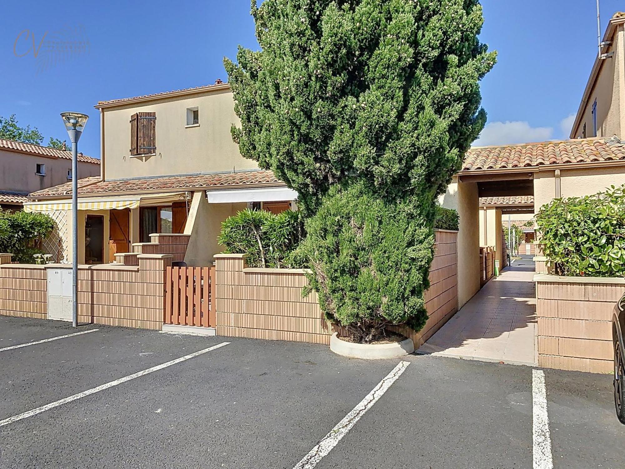 Petit Coin De Paradis Dans Residence Avec Piscine Vias Exterior photo